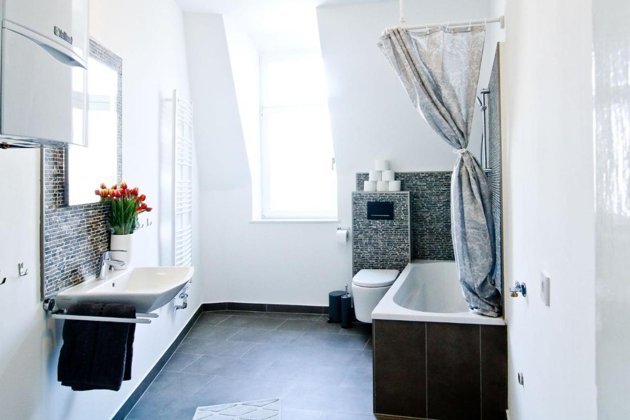 Apartmondo Ferienwohnungen Wuppertal Wichlinghaus Екстер'єр фото